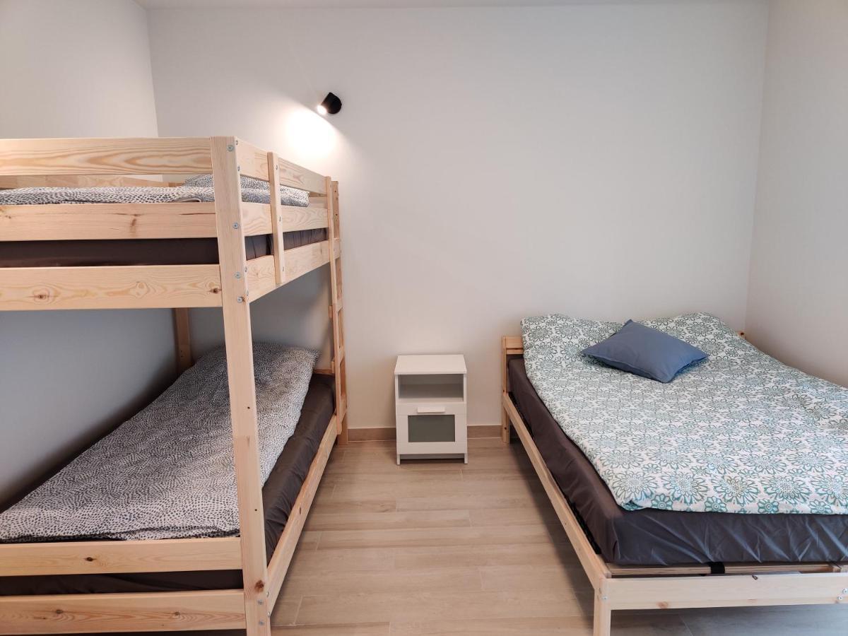 Ostrowo Plaza Hotel Екстериор снимка